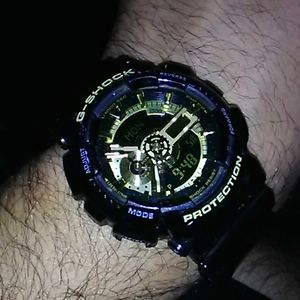 G shock Gold